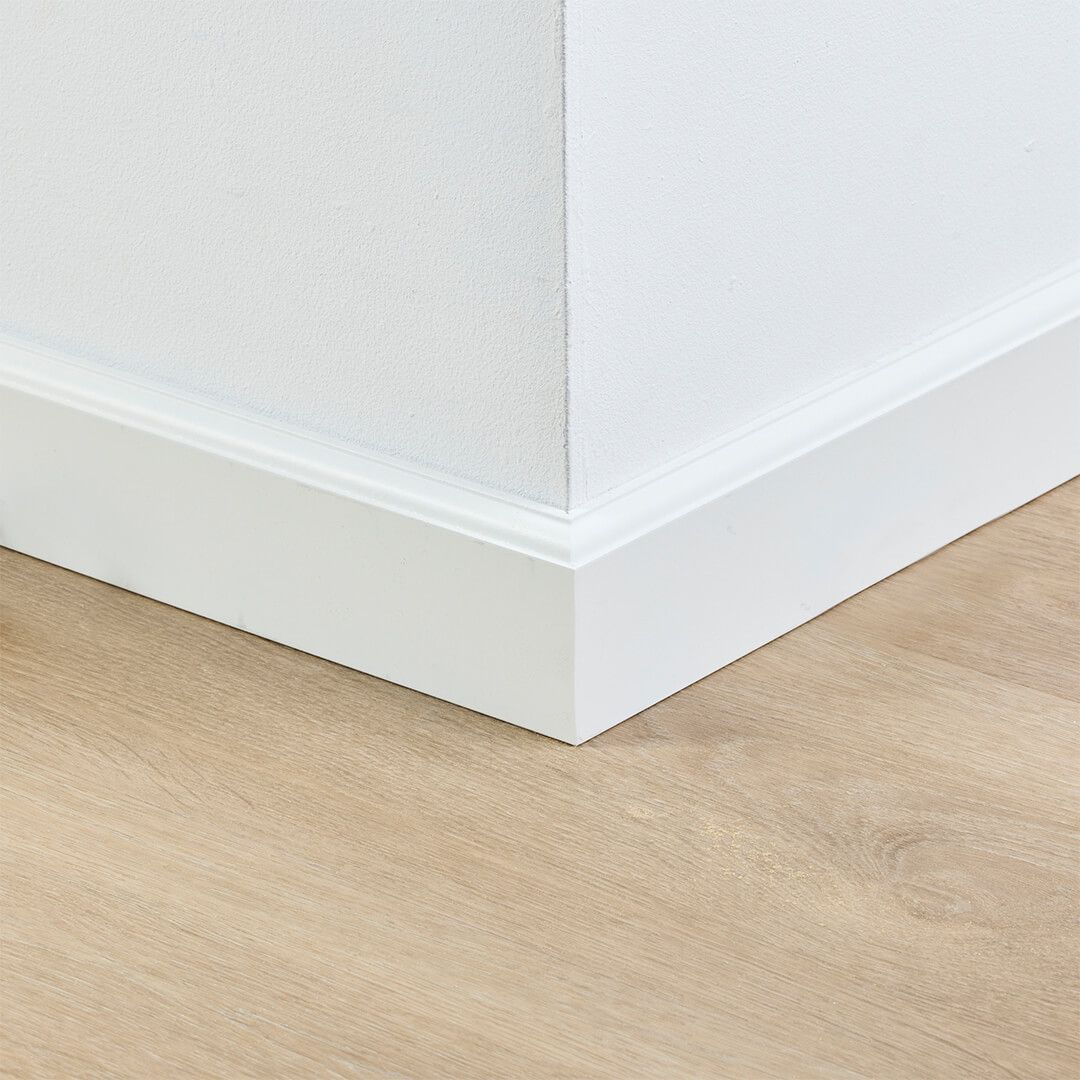 Co-pro gelakte plint praag wit 70x15